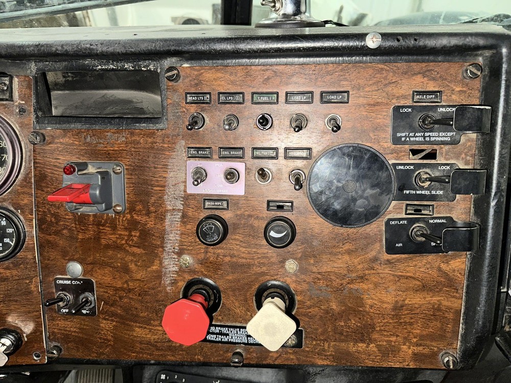 1987-2000 Peterbilt 357 GAUGE AND SWITCH Dash Panel - Used