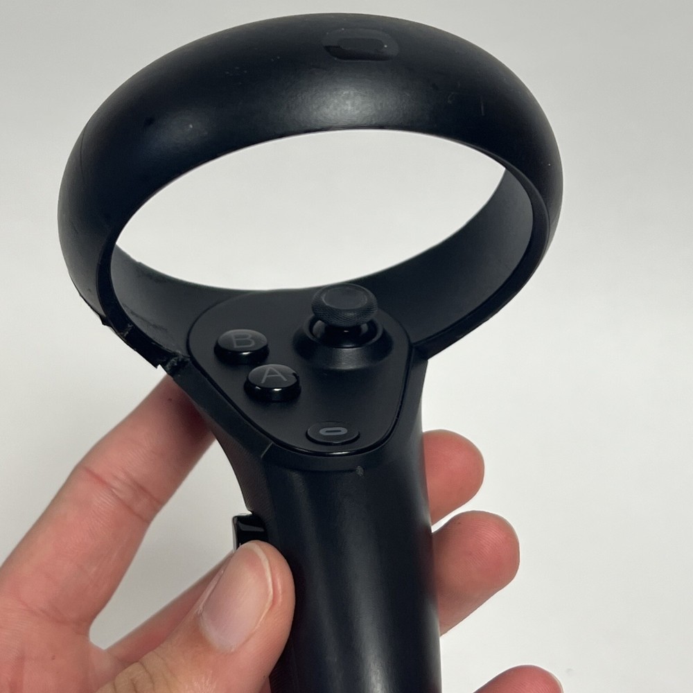 Genuine Oculus Quest 1 Controller (Right Only) MI-BL - Black Controller