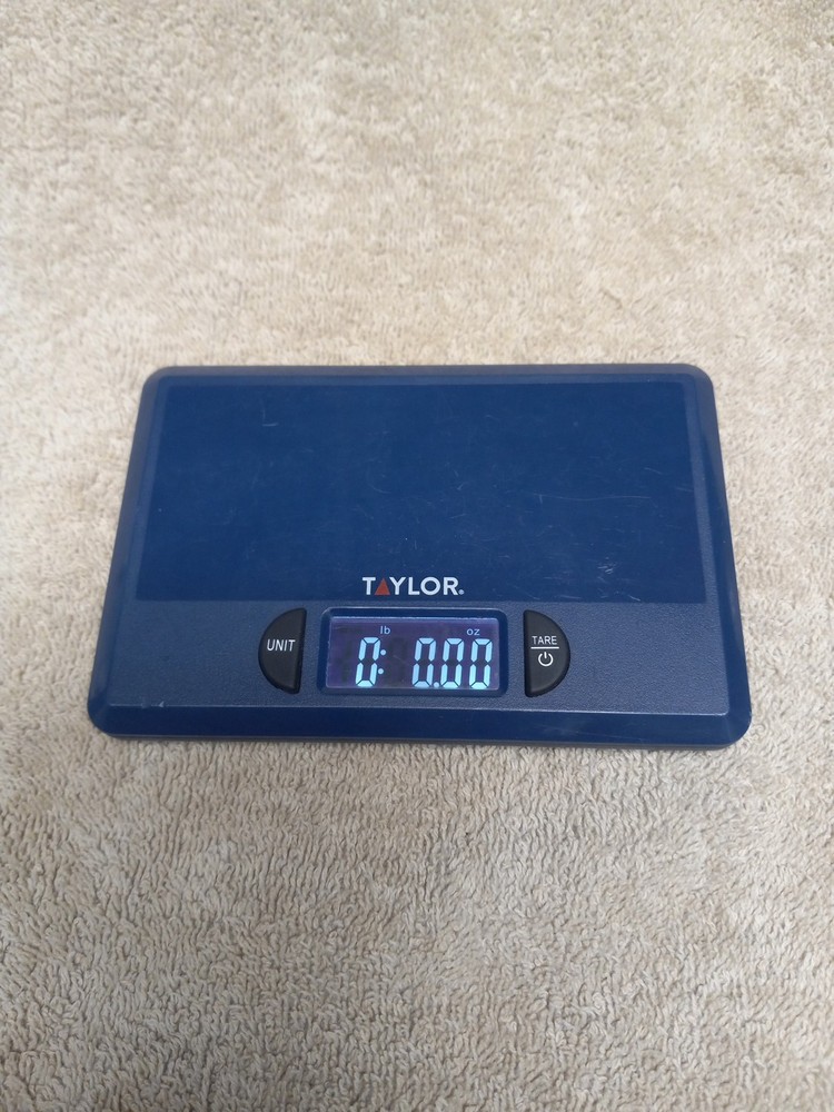 Mini TAYLOR SCALE - 4.4LBS - 2000G, 2000ML, 68 FL OZ USED