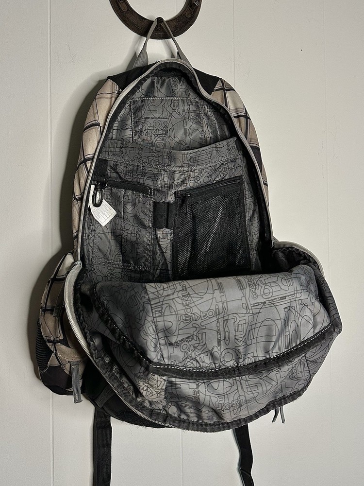 Late 2000’s Y2K Oakley Beige Mod 5 Speed Hardshell Backpack