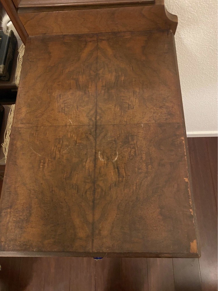 1920 Vanity With Mirror