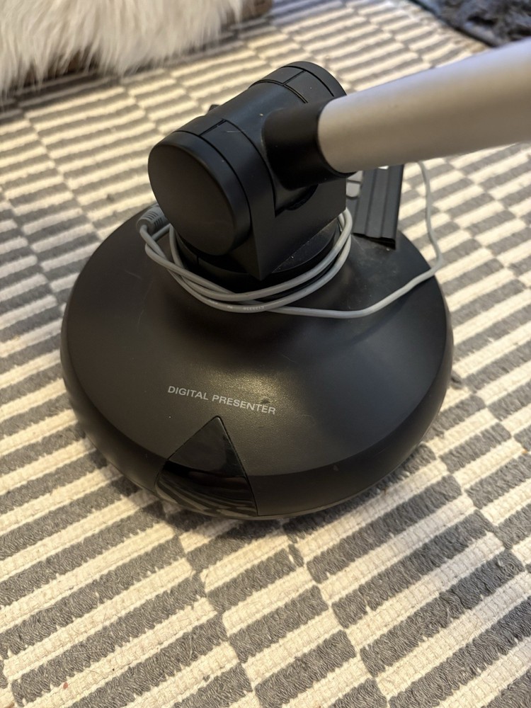 Samsung Video Presenter With Remote, Light Box, Switch Adapter