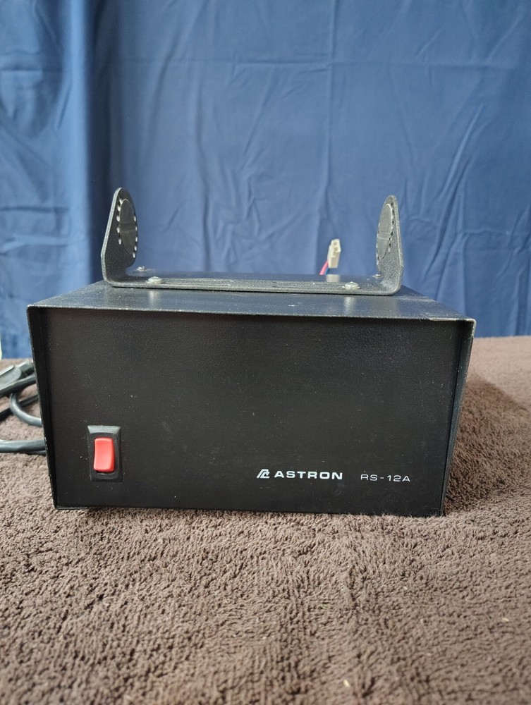 Astron RS-12A Power Supply