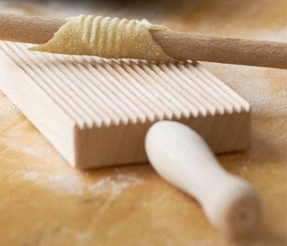 Garganelli Stripper & Gnocchi Board - Handcrafted Beechwood Culinary Essential