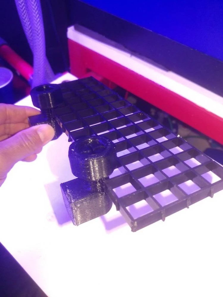 Egg Crate Magnetic Holder - 3D Printed - PETG
