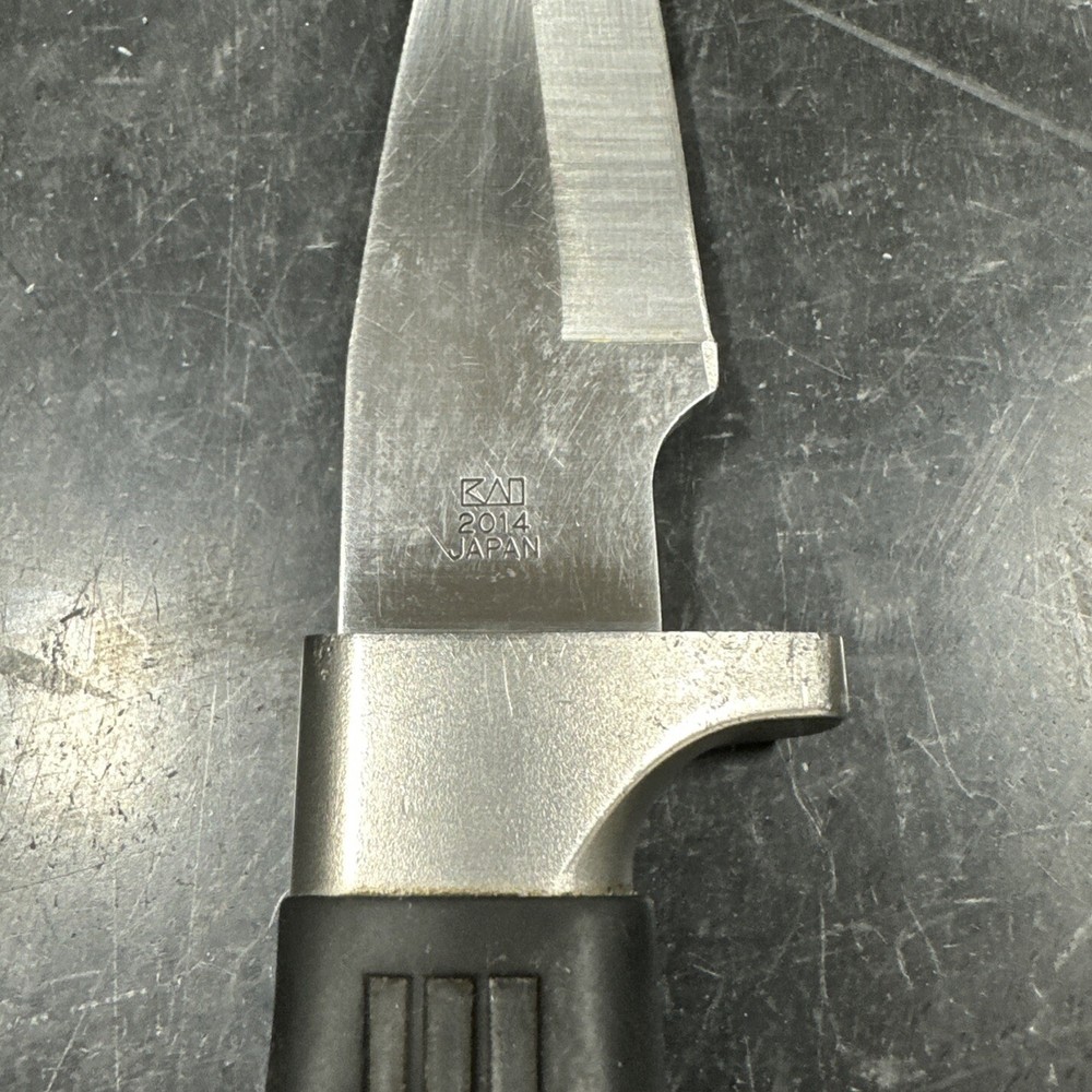 KERSHAW HUNTING KNIFE WITH GUT HOOK