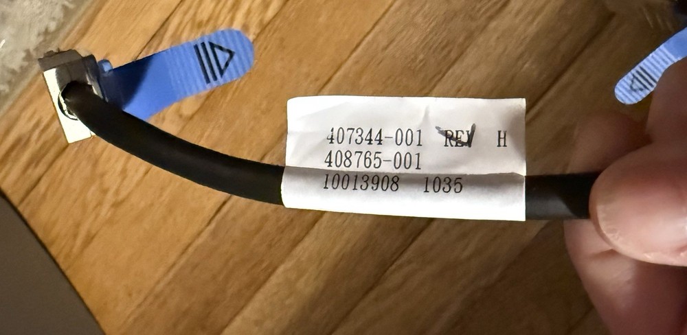 HPE 0.5m External Mini-SAS Cable 407344-001, for Modular Smart Array-408765-001
