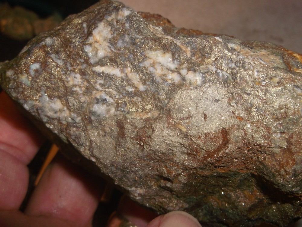 Gold, silver, copper, 474 grams samples ,ore high grade .