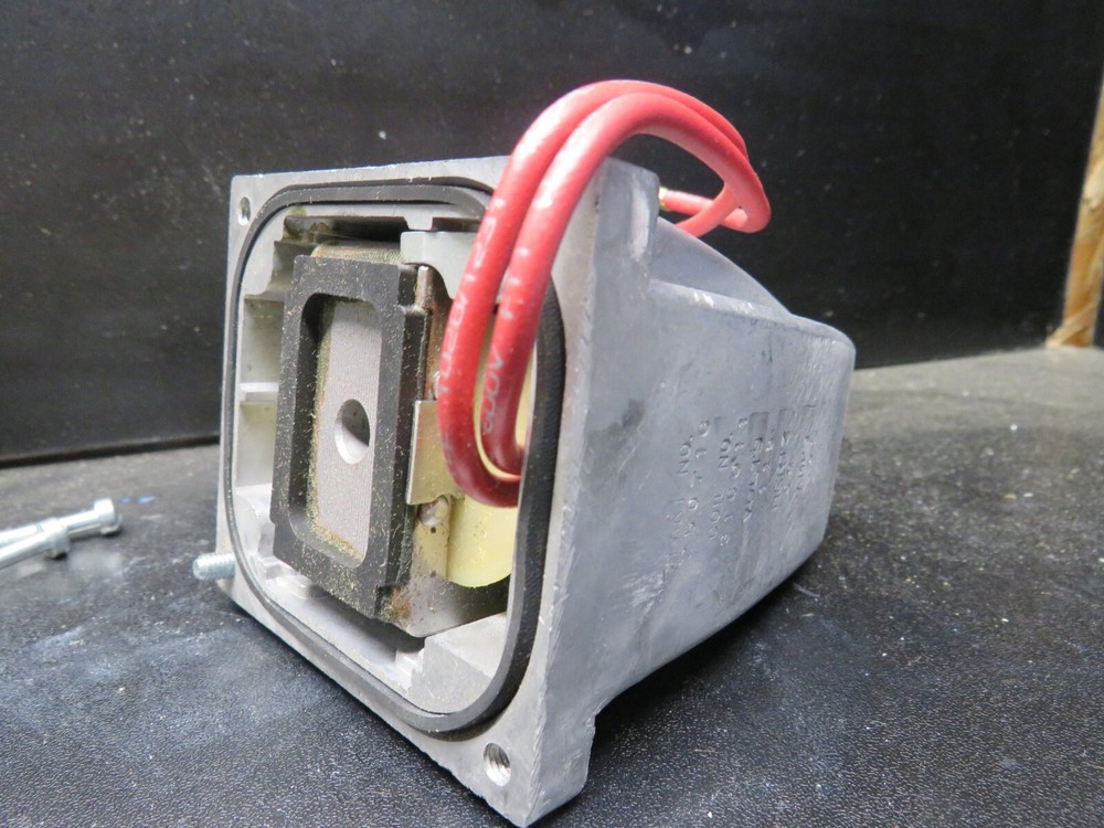 Vickers 250716 115v Coil