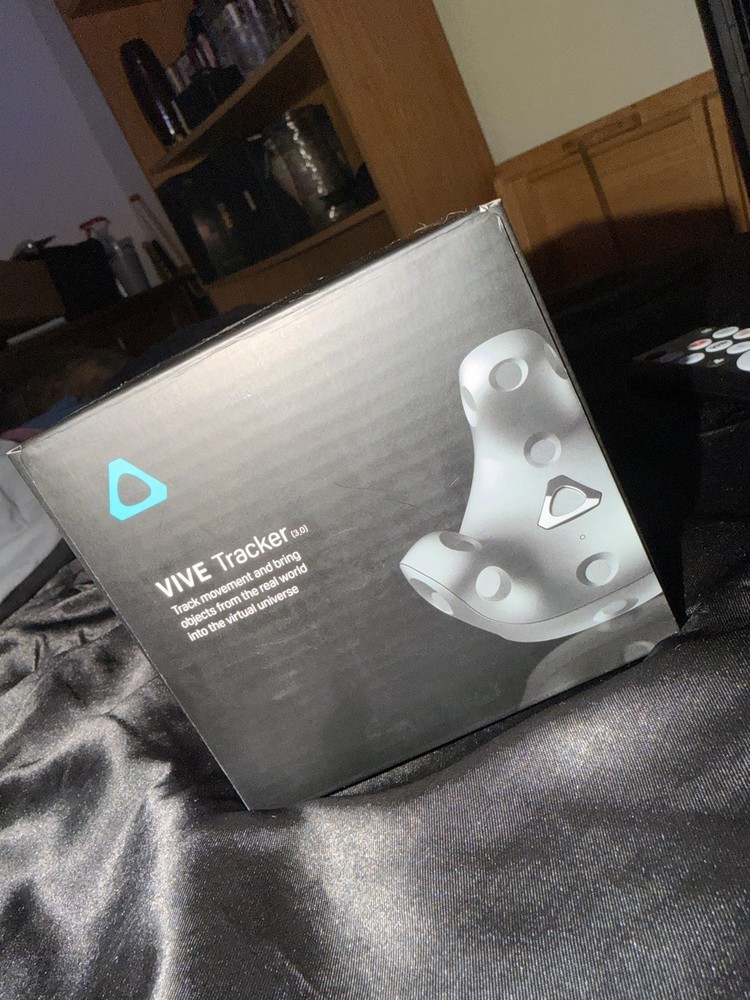 HTC VIVE Tracker 3.0 Room Tracking Device Black Virtual Reality Accessory