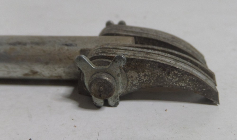 fingered claw tool? latch vintage