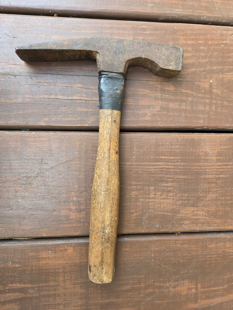 Vintage Wards Master Masonry Bricklayers Hammer, READ