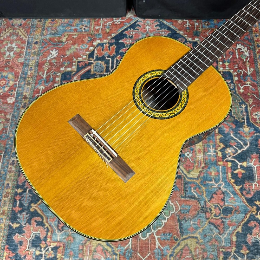 Takamine 32-C Solid Spruce Top Classical Concert - 2018