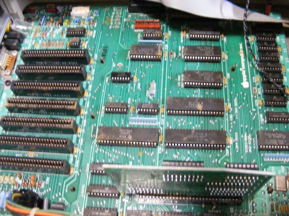 Apple IIe computer