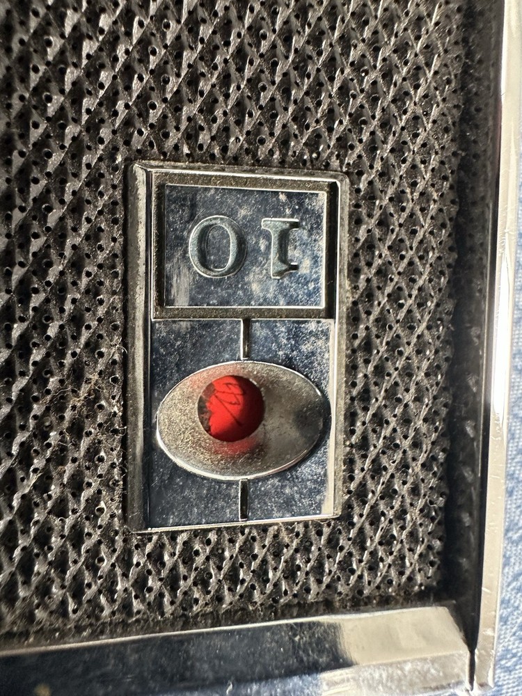 Sears Silver tone 5214 Transistor Radio