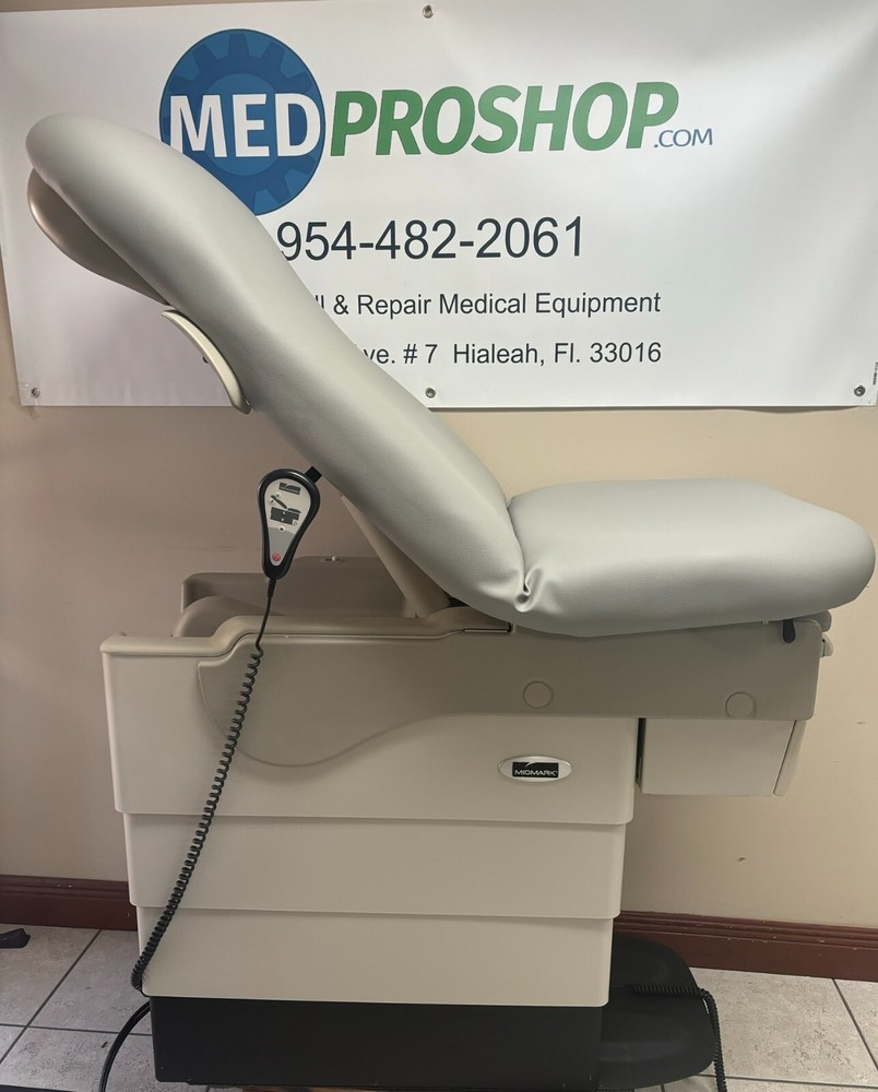 Midmark / Ritter 623 Power Exam Table