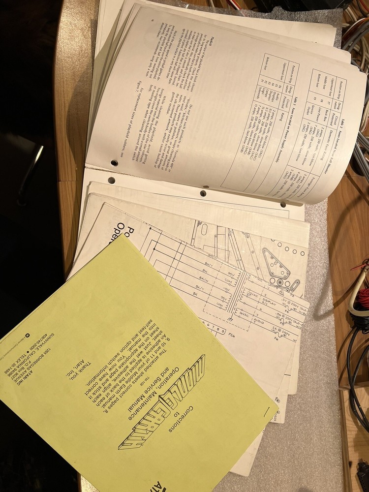 Atari Middle Earth Pinball Manual - Complete!