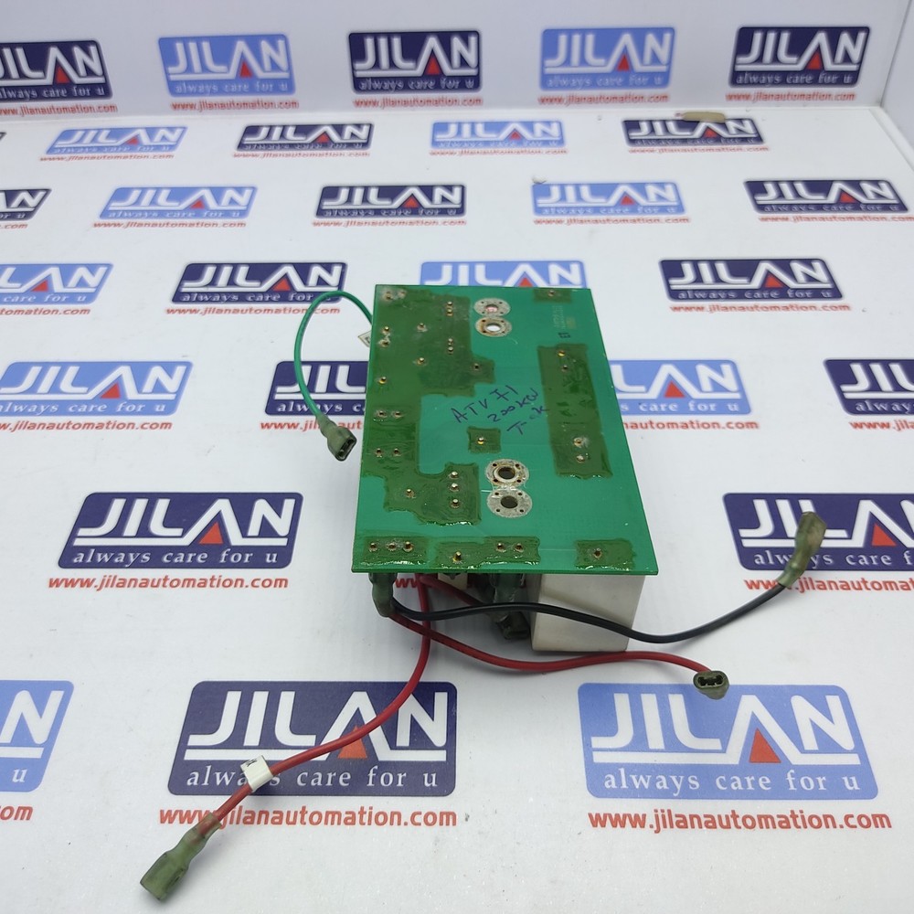 Schneider VX4A1400 frequency converter 8783335.01