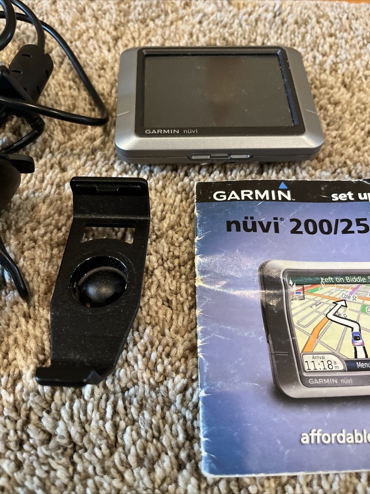 Garmin Nuvi 200 Series GPS Navigation System BUNDLE Tested Works