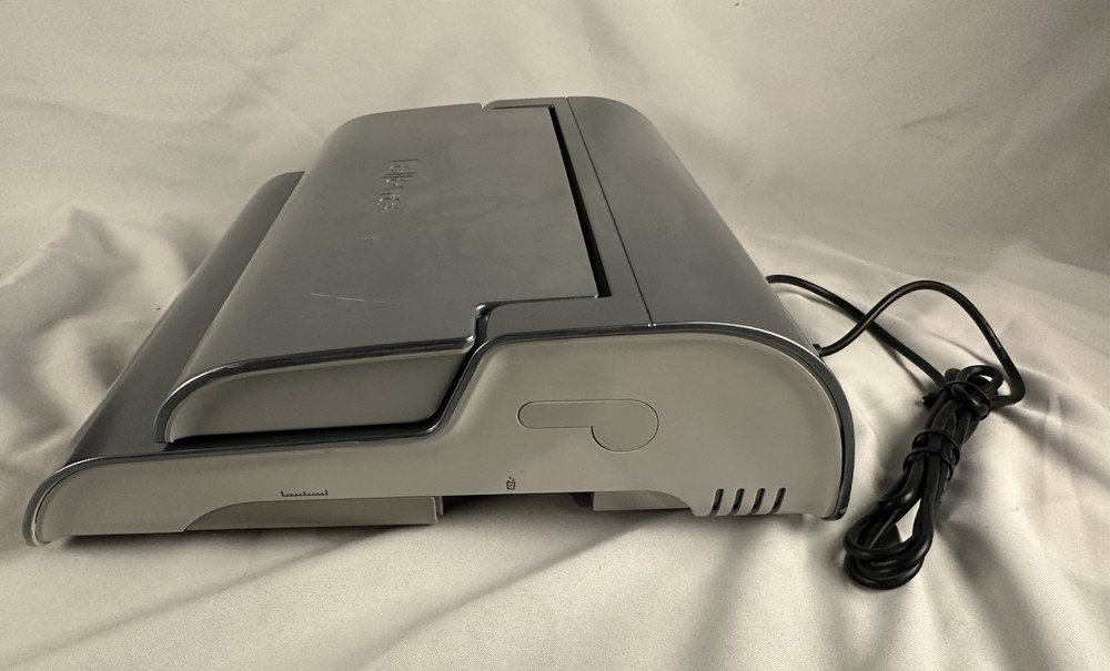 Fellowes Quasar E 500 Electric Comb Binding Machine Working