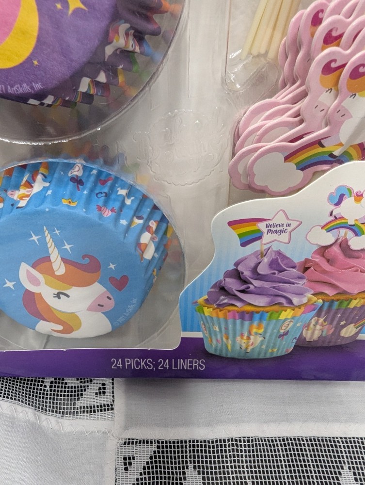 Silicone Unicorn Cake Pan And Cupcake Set