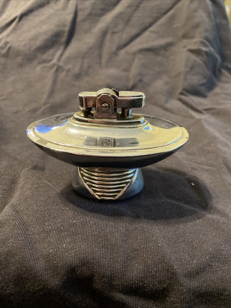 Vintage Ronson "Tempo" Chrome Table Lighter