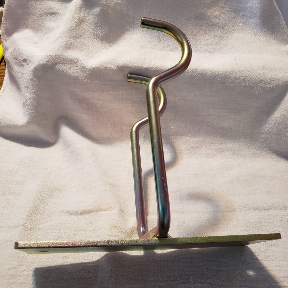 Weed Eater Hanging Bracket