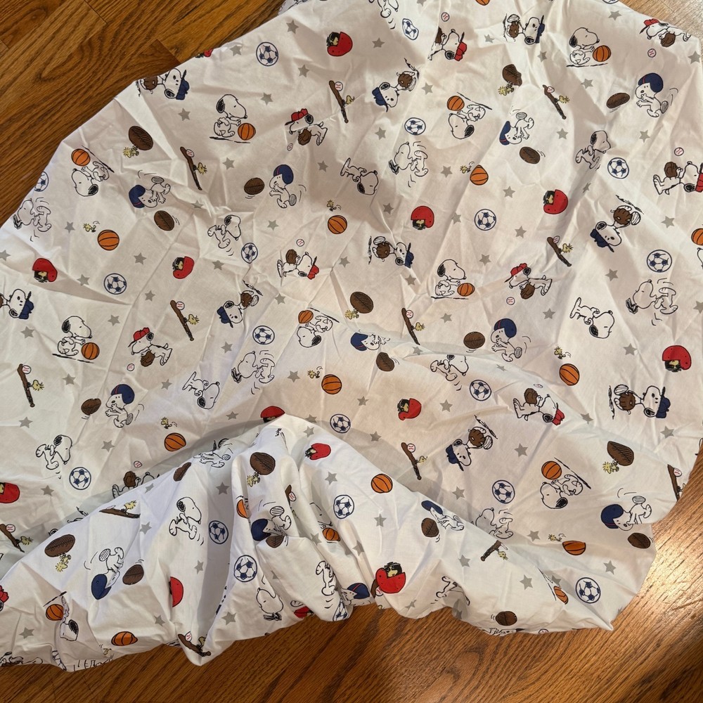 Snoopy Crib Sheet Sports Pattern 2018