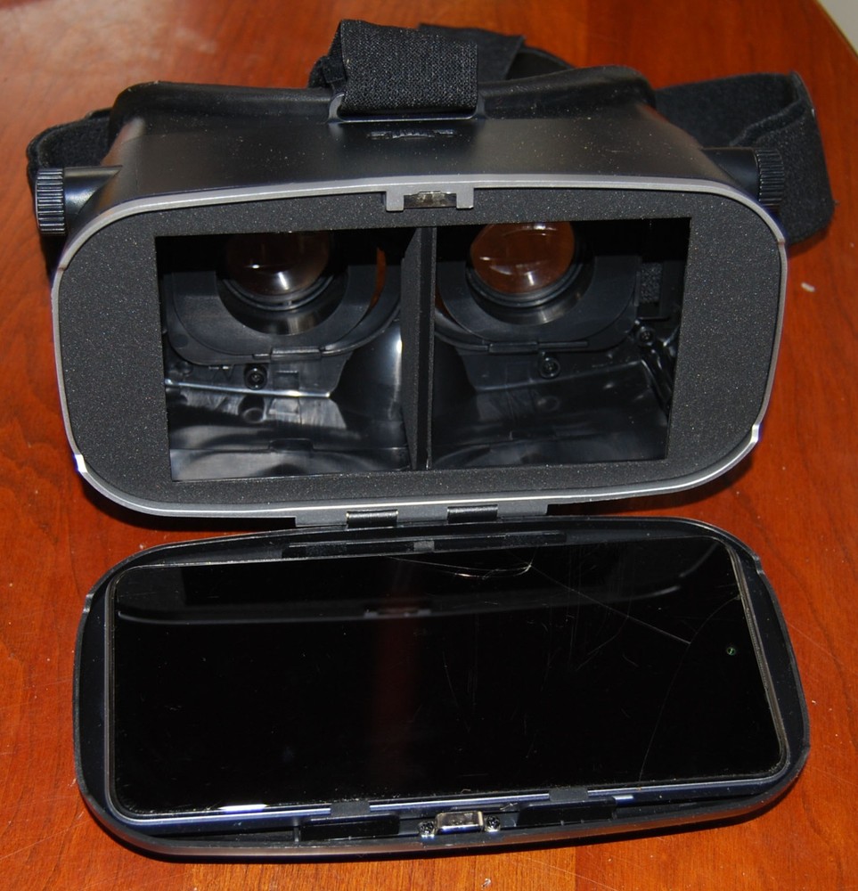 Astoria VR Virtual Reality Headset Black