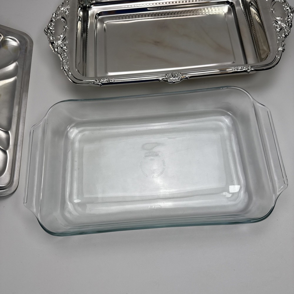 Silver Played Rectangular Chafing Serving Dish with Glass Dish & Lid 17" X 10"