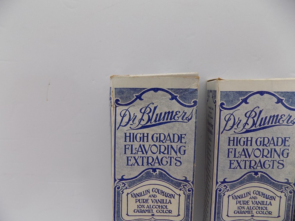 Vintage Dr. Blumers High Grade Flavoring Extracts Vanilla Empty Boxes for 2 Oz