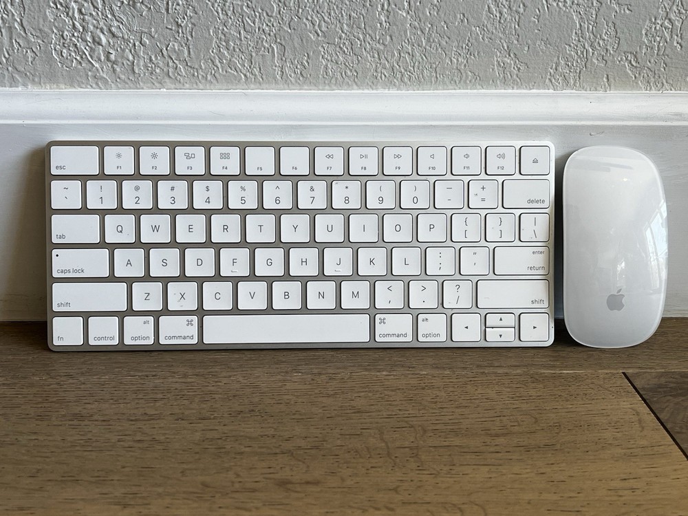 Apple A1644/A1657 Magic Keyboard 2 & Magic Mouse 2 Wireless Bluetooth Mac Combo