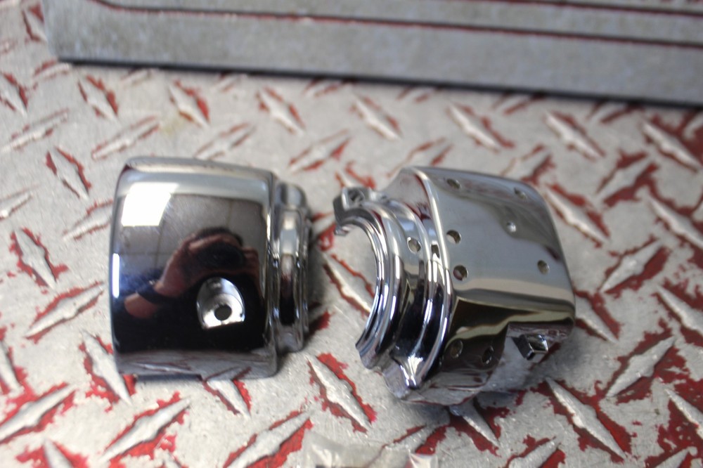 1996 - 1998 HARLEY DAVIDSON TOURING LEFT CHROME CONTROL SWITCH HOUSING DND