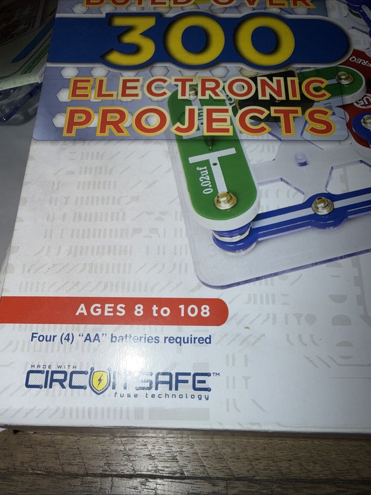 Snap Circuits Classic SC-300 Electronics Exploration Kit Opened Box Nice
