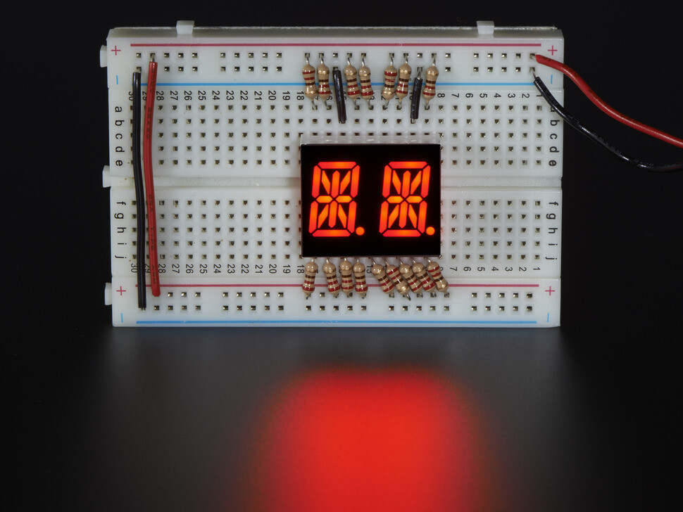 [ Adafruit ADA-1907 ] Dual Alphanumeric Display - Red 0.54" Digit Height-2 Pack
