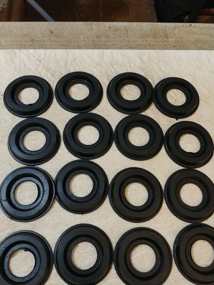 21 RUBBER WASHERS / GASKETS NEW / OLD STOCK