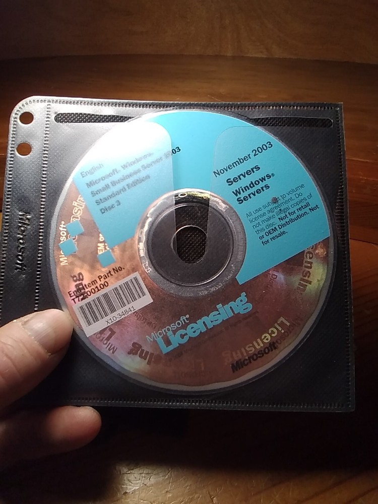 Microsoft Licensing Windows Server 2003 Small Business Standard Edition 3 Discs