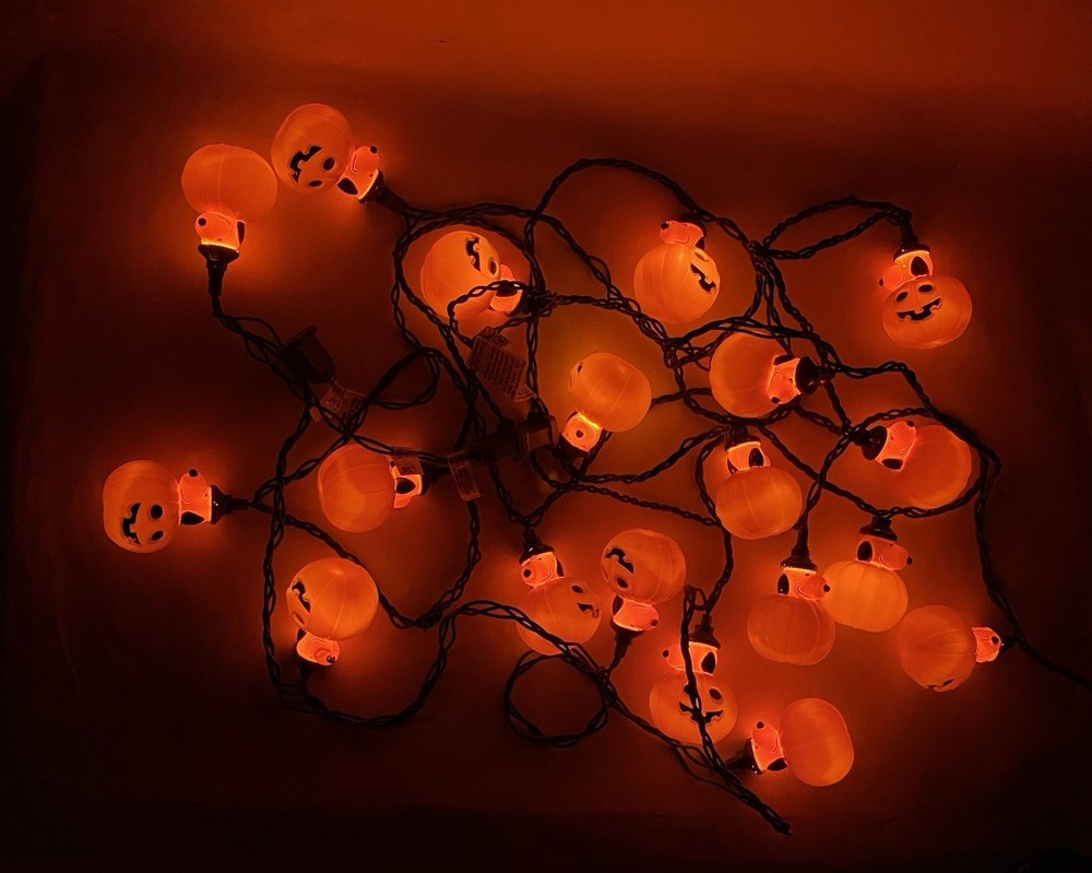 20 Light Peanuts Snoopy Halloween Pumpkin Indoor String Light 2 Strings Sets
