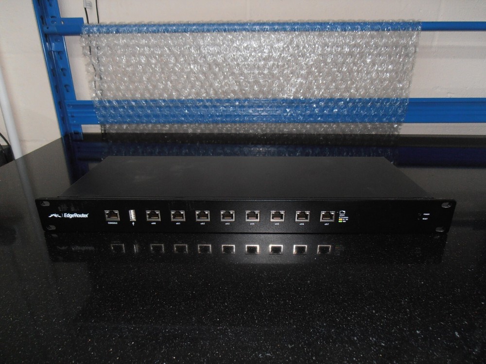Ubiquiti Networks Edgerouter-8   Model No: ER-8