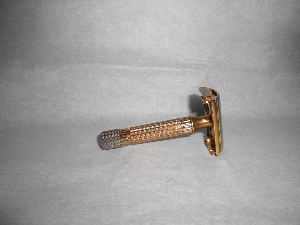 Gillette Aristocrat 1945 46 TTO DE Gold Nickle