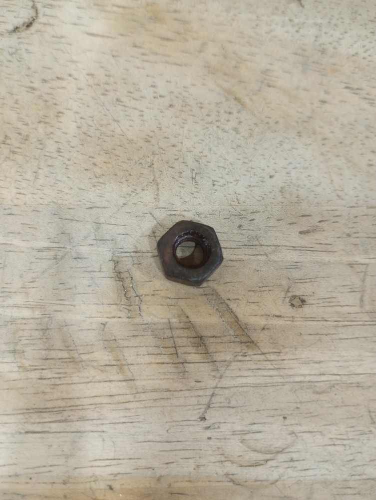 Coleman 639 Lantern - Cage Nut - Rusty