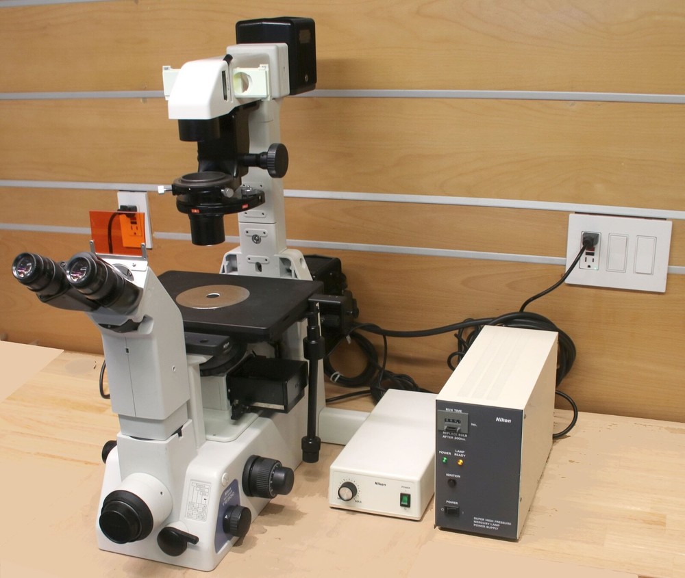 Nikon Eclipse TE300 Inverted Phase Contrast Fluorescence Microscope 5 Objectives