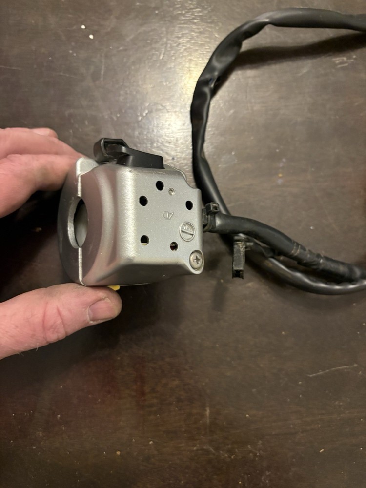 2005-2009 Suzuki Boulevard C50T Left Hand Controls Switch Assembly