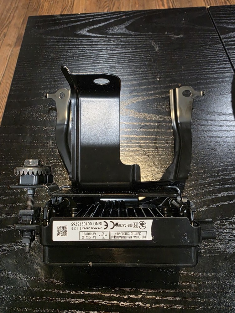 Toyota 04005-61241 Sensor Assembly