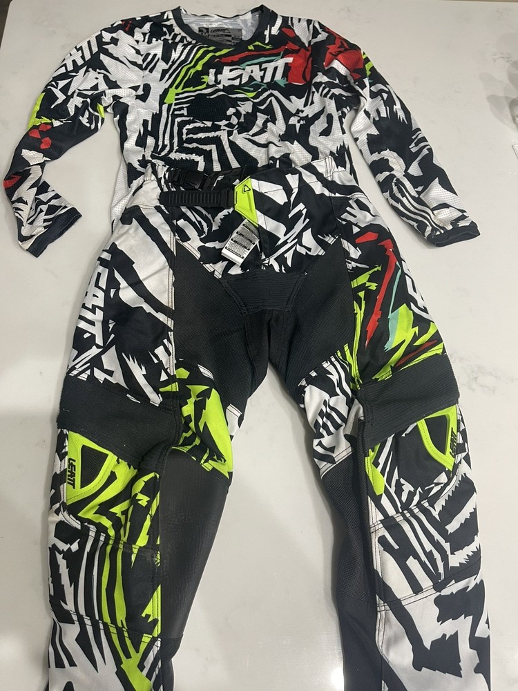 Leatt Ride Kit 3.5 Jersey and Pants Zebra size medium