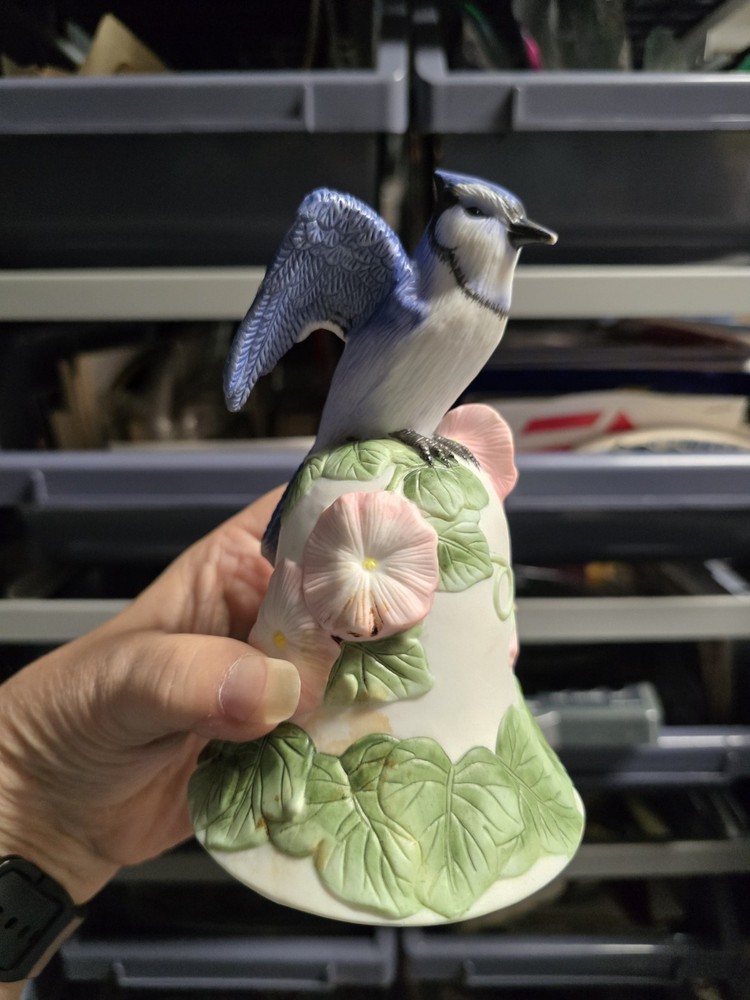 AVON Ceramic Bluejay BELL. T90
