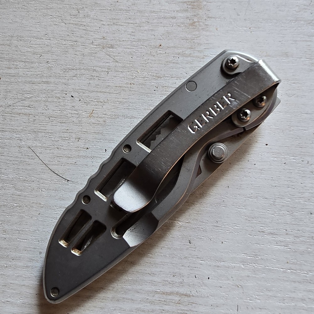 GERBER RIPSTOP I POCKET KNIFE PLAIN EDGE FRAME LOCK