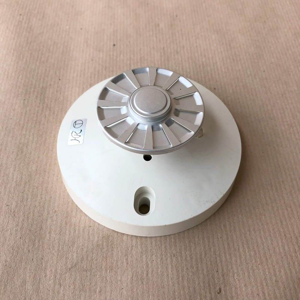 OKI FD-6111 FIXED TEMPERATURE HEAT DETECTOR FD6111