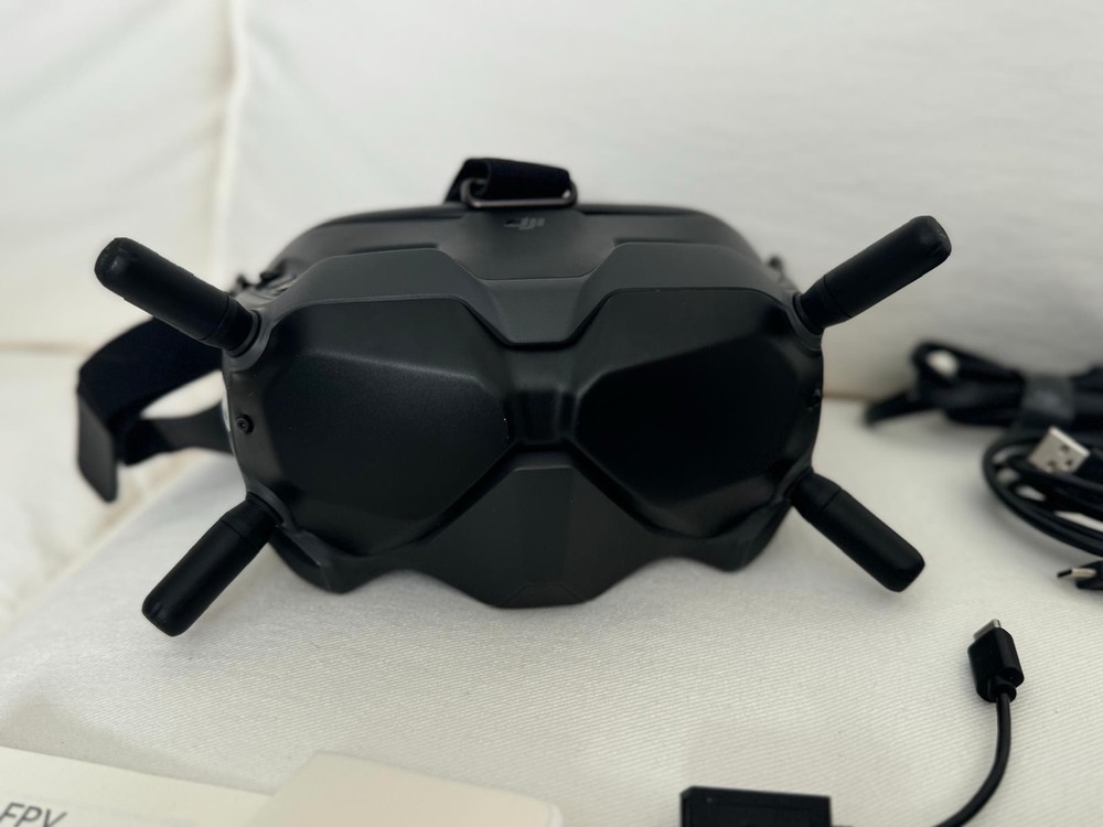 DJI FPV Combo Drone with Remote Control, Motion Controller, V2 Goggles