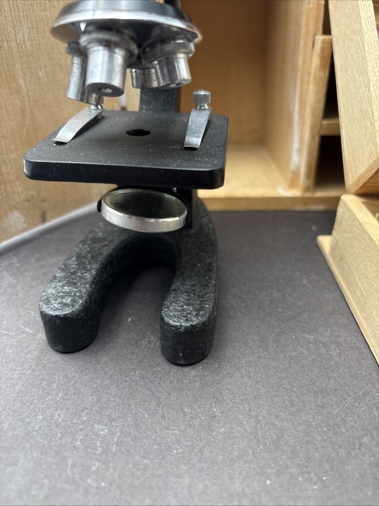 Vintage Precision Optical Co. Microscope Model 500 with CASE +LIGHT + Slides